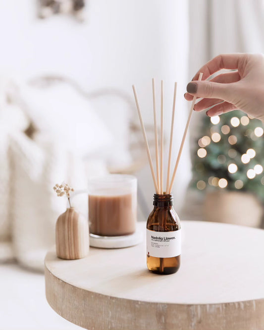 Nadolig Llawen Aromatherapy Reed Diffuser